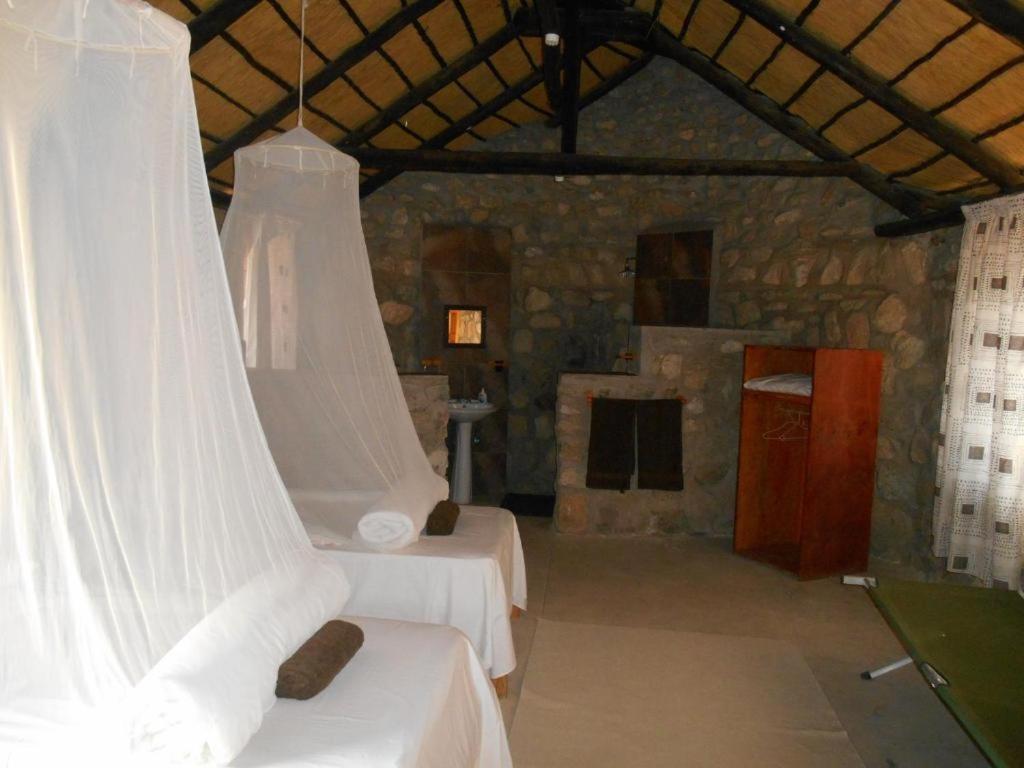 Kapika Waterfall Lodge Epupa المظهر الخارجي الصورة