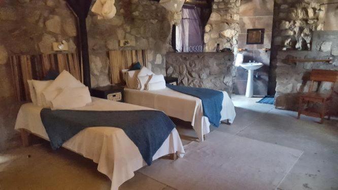 Kapika Waterfall Lodge Epupa المظهر الخارجي الصورة