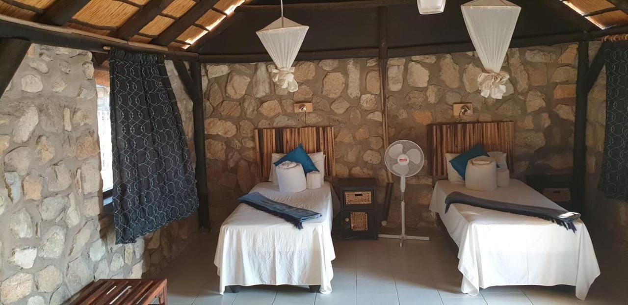 Kapika Waterfall Lodge Epupa المظهر الخارجي الصورة